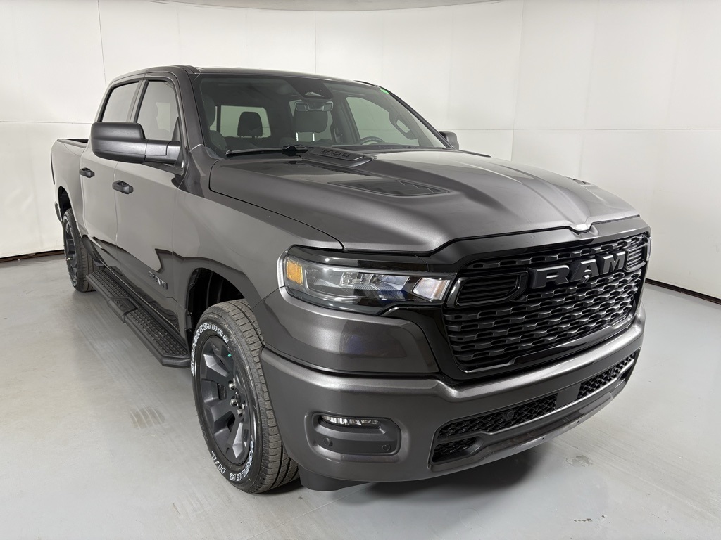 2026 Ram 1500 Express photo 2