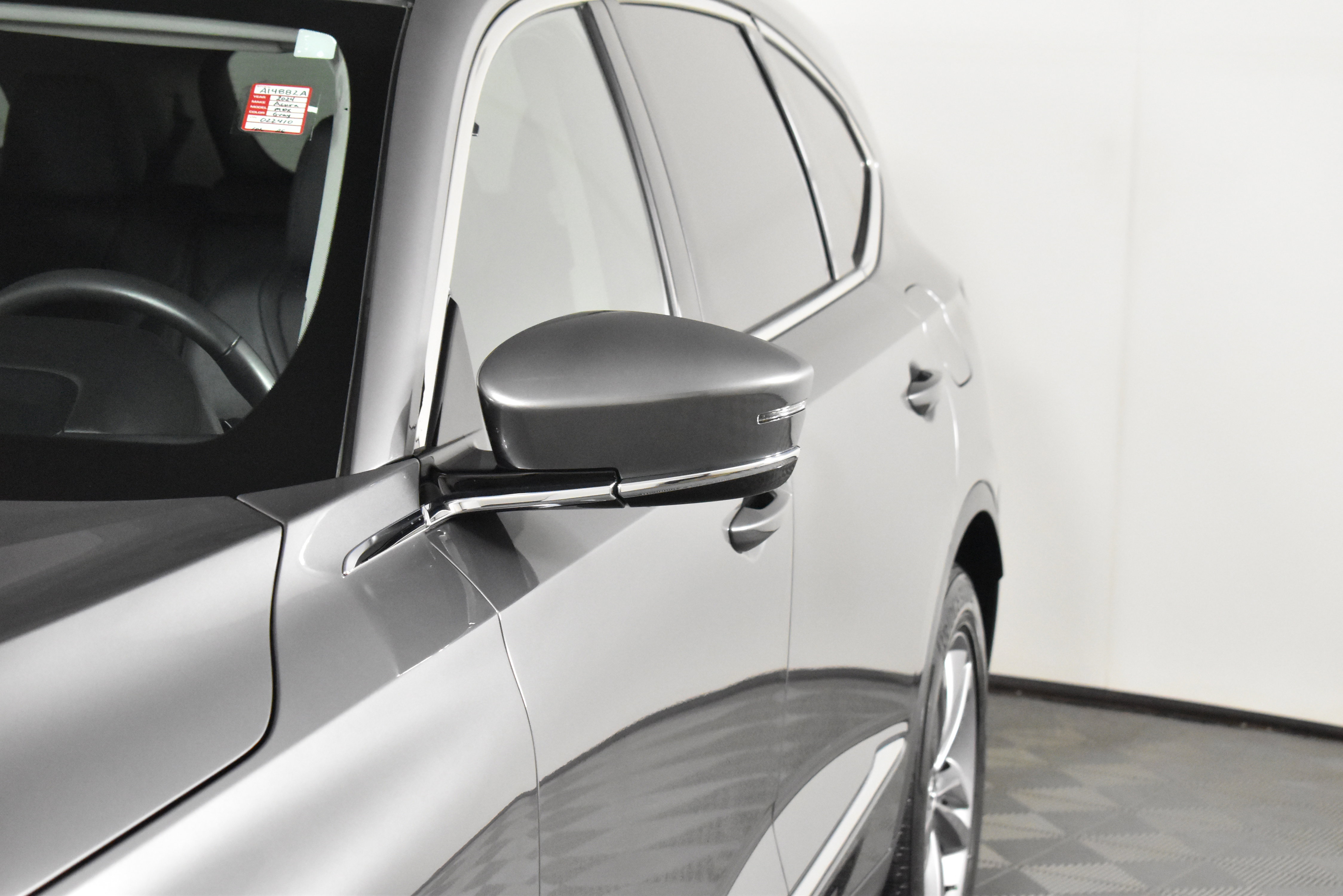 2024 Acura MDX SH-AWD photo 2