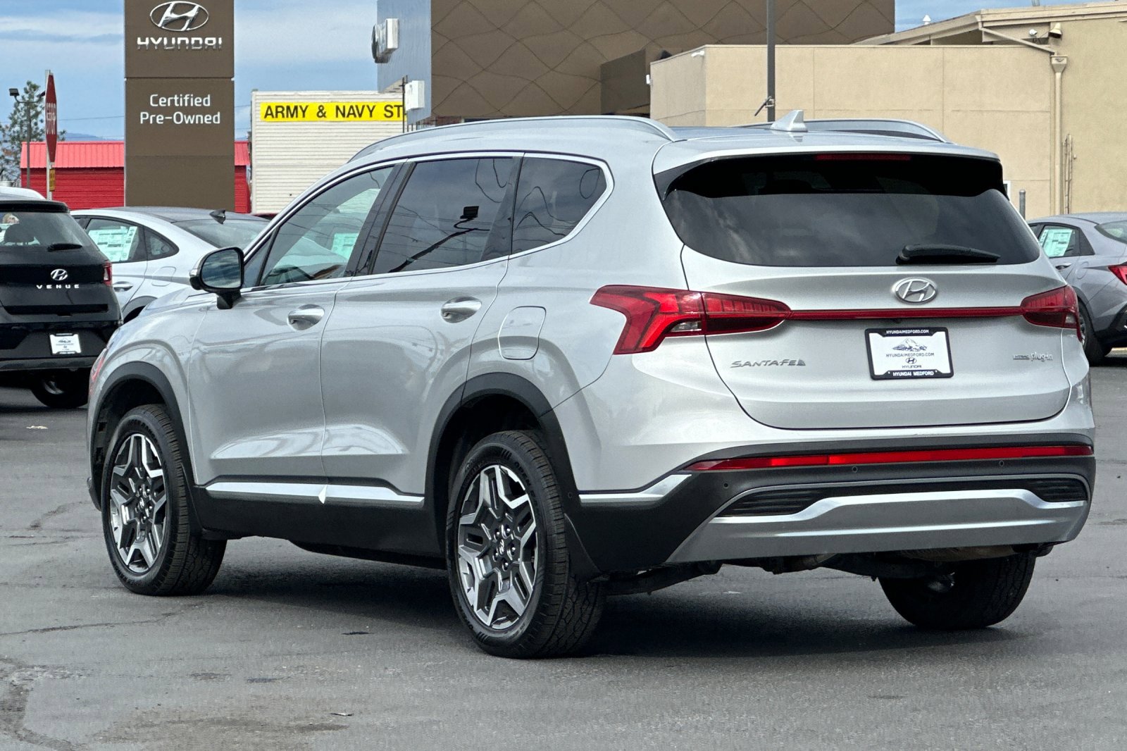 2022 Hyundai Santa Fe Limited photo 2