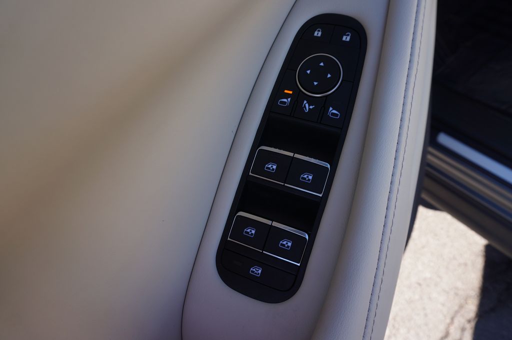 2025 Infiniti QX60 Luxe photo 16