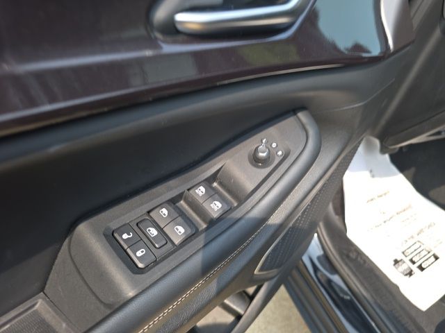 2022 Jeep Grand Cherokee Altitude photo 10