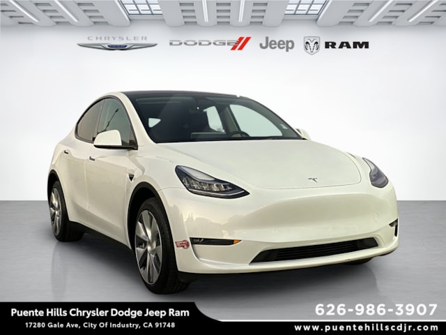 2023 Tesla Model Y Long Range's photo