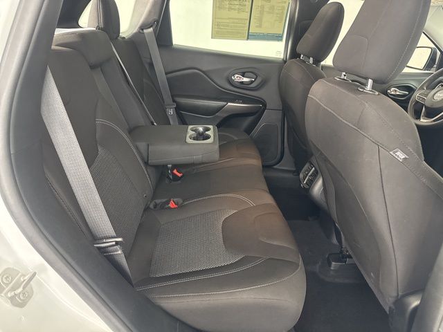 2019 Jeep Cherokee Latitude photo 23