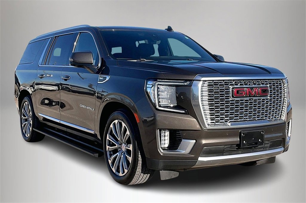 2021 GMC Yukon XL Denali's photo