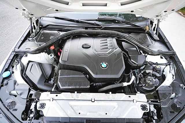 Used 2020 White BMW 330i image 38