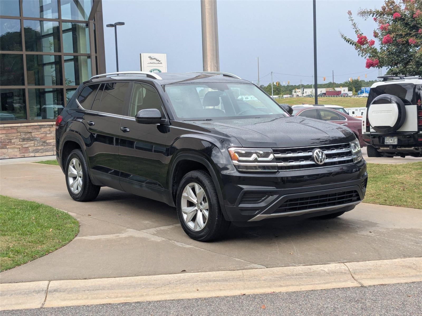 2019 Volkswagen Atlas V6 S photo 3