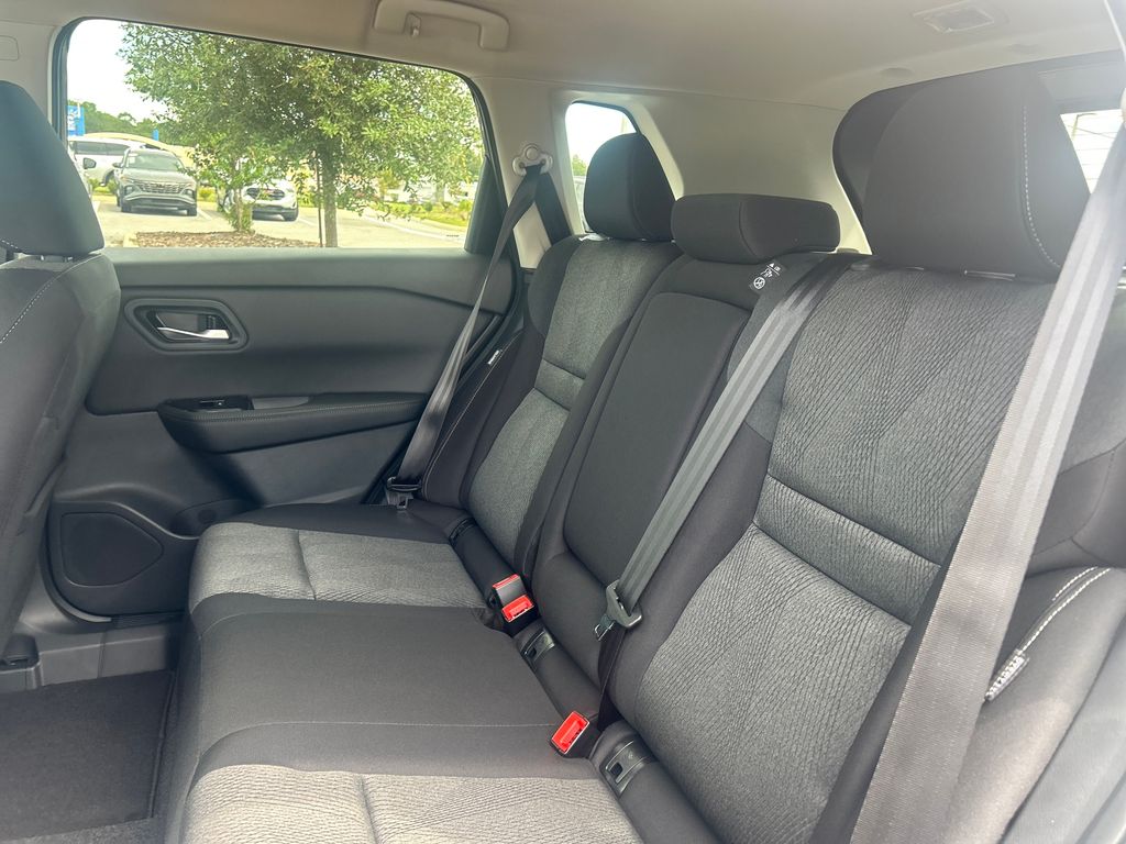 2026 Nissan Rogue SV photo 19
