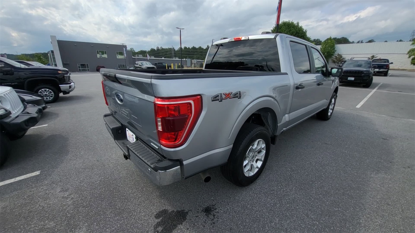 2023 Ford F-150 XLT photo 5