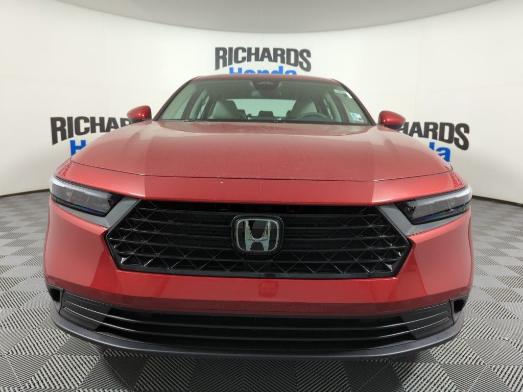 2025 Honda Accord LX 1.5T photo 8