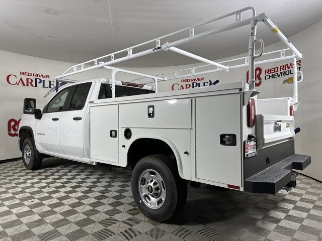 2025 Chevrolet Silverado 2500HD photo 4