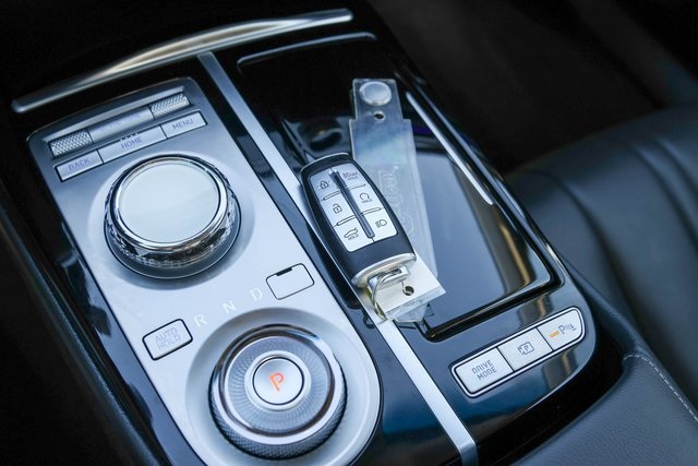 2024 Genesis G80 2.5T photo 22