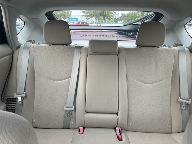 2014 Toyota Prius Four photo 19