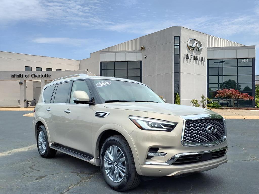 2023 INFINITI QX80 Luxe's photo