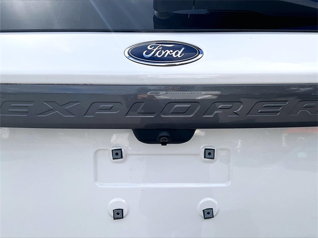 2022 Ford Explorer XLT photo 8