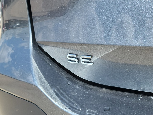 2025 Volkswagen Tiguan SE photo 3