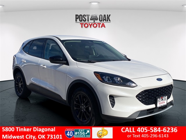 2020 Ford Escape SE's photo