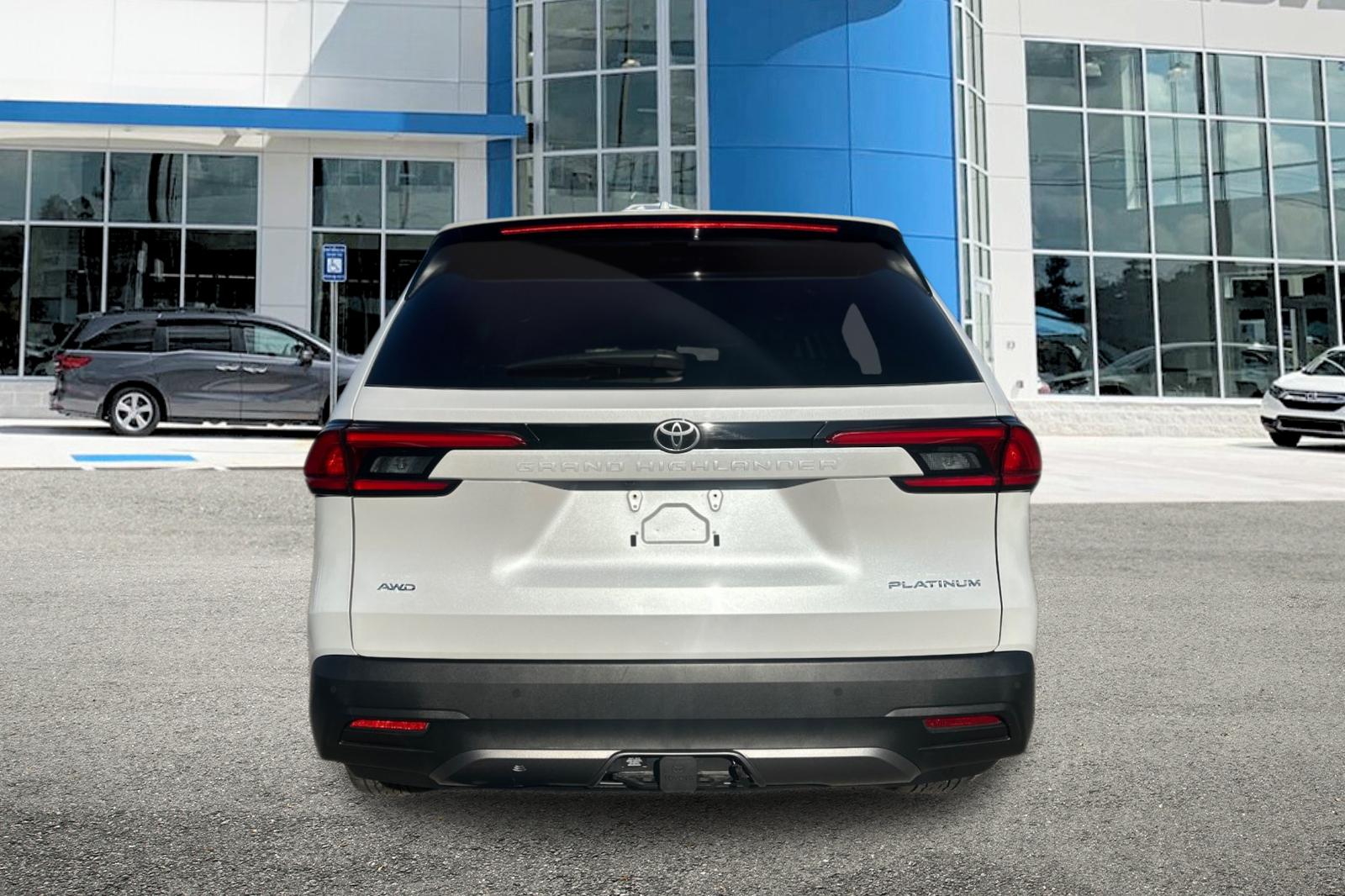 2024 Toyota Grand Highlander Platinum photo 4