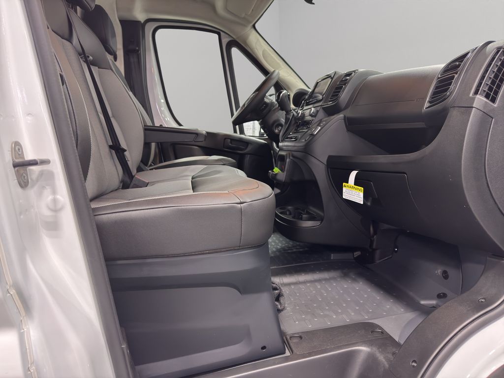 2025 Ram ProMaster 2500 photo 8