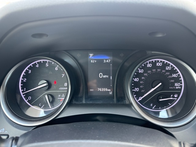 2022 Toyota Camry SE photo 7