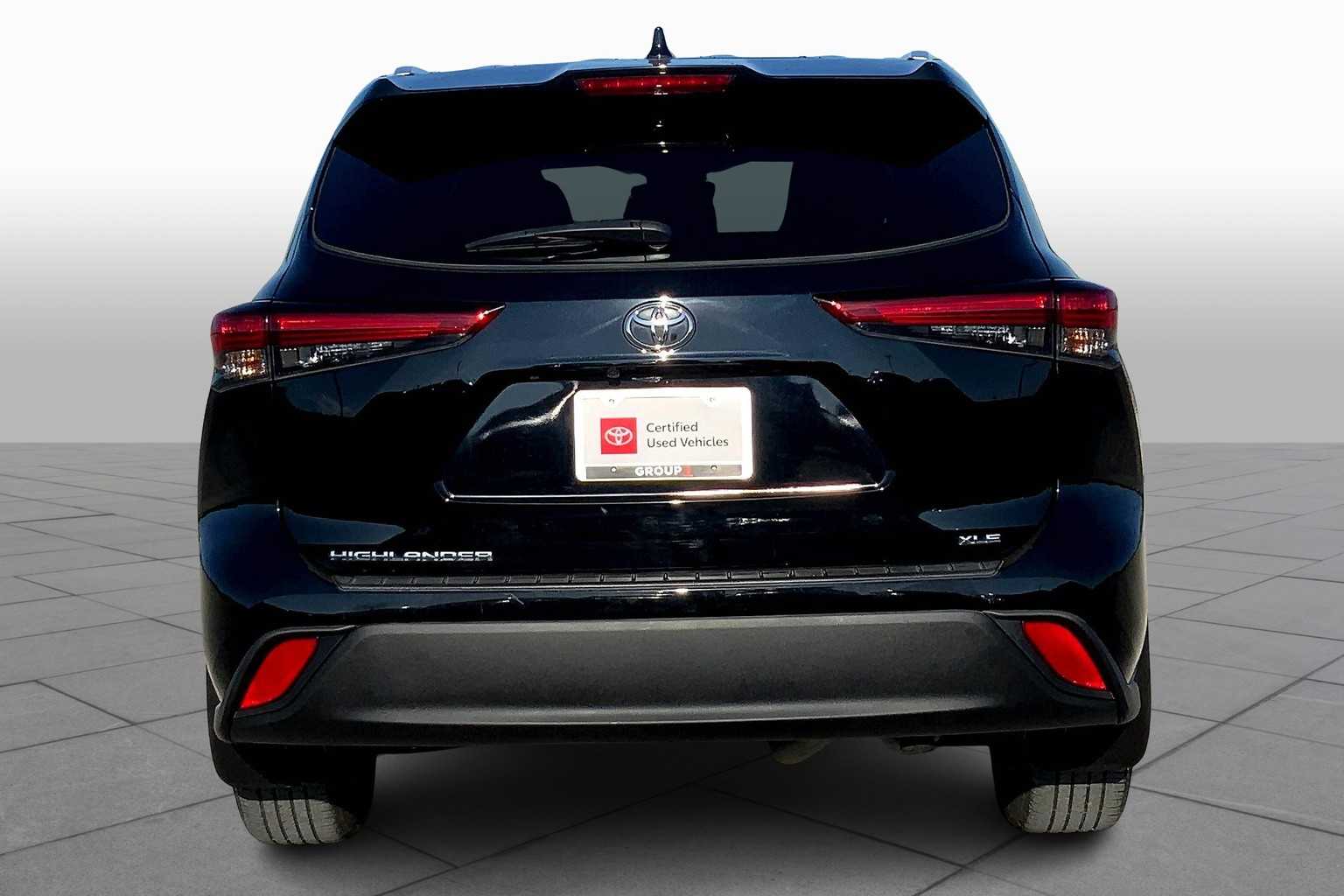 2022 Toyota Highlander XLE photo 4