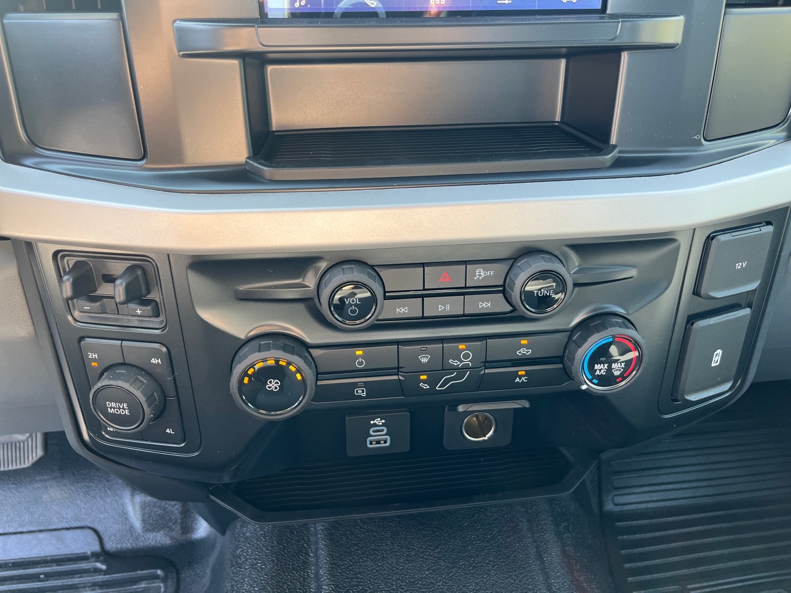 2026 Ford F-250 XL photo 17
