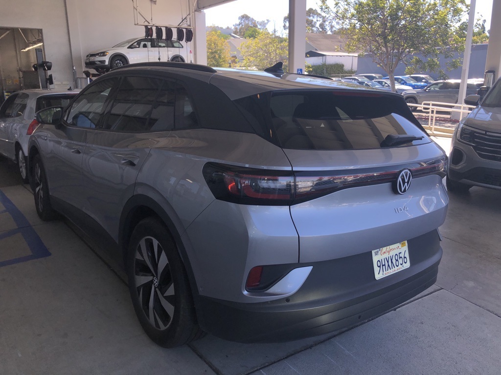 2023 Volkswagen ID.4 Pro photo 3