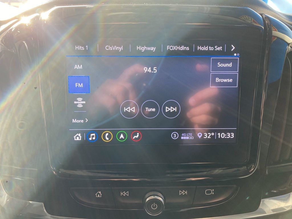 2020 Chevrolet Traverse RS photo 2