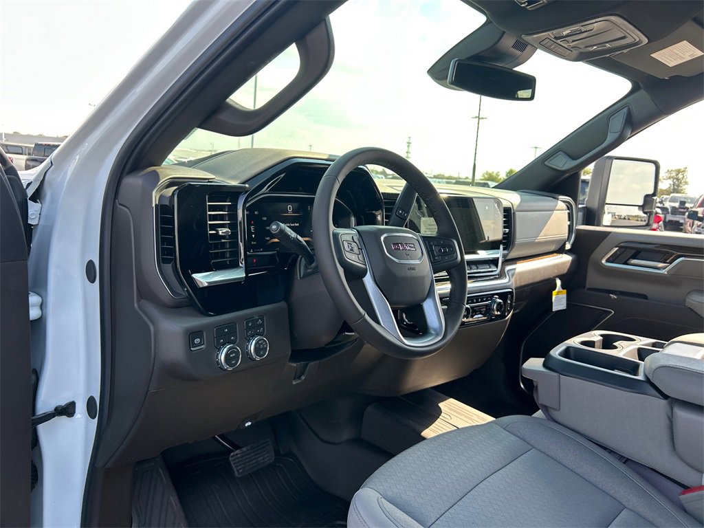 2026 Gmc Sierra HD SLE photo 17