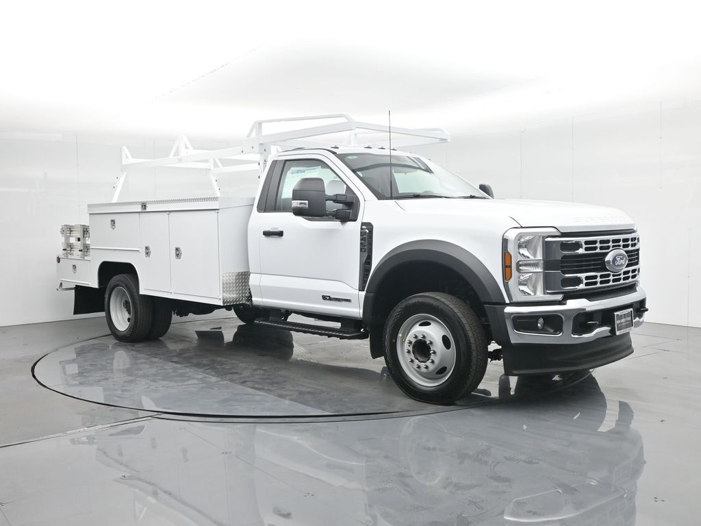 2025 Ford F-450 photo 26