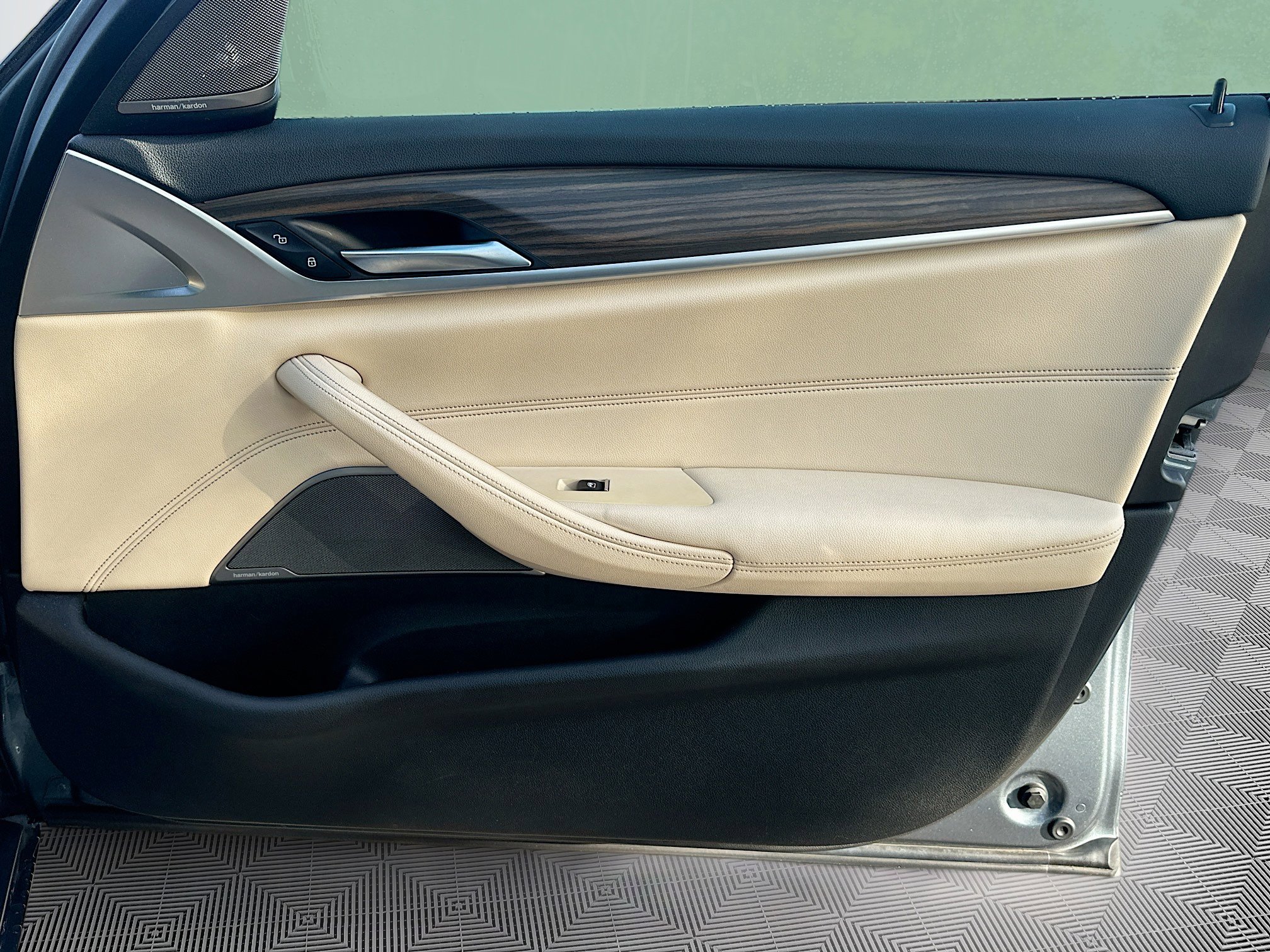 2022 Bmw 530i photo 35
