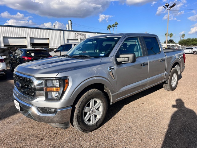 2023 Ford F-150 XLT photo 2