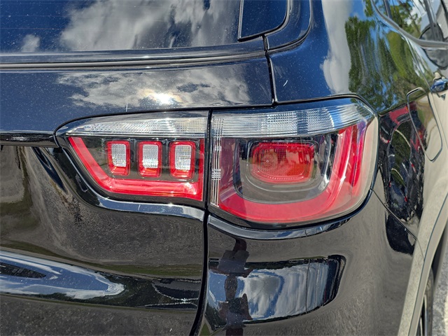 2025 Jeep Compass Latitude photo 4