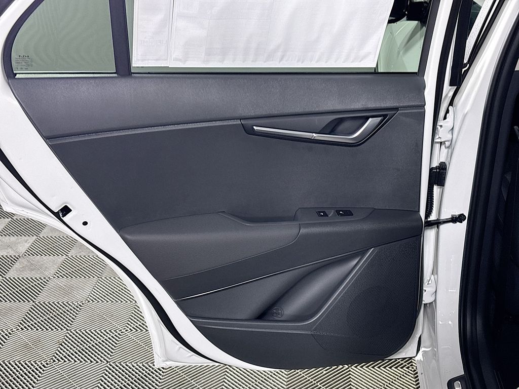 2025 Kia Niro Plug-In Hybrid SX Touring photo 17