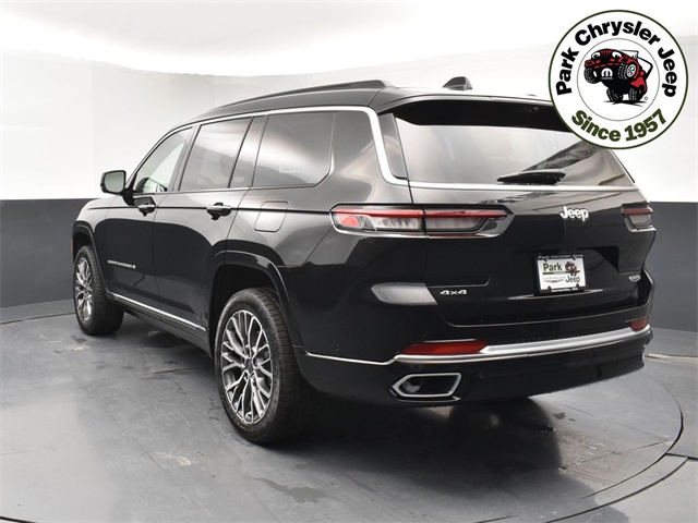 2025 Jeep Grand Cherokee L Summit Reserve photo 3