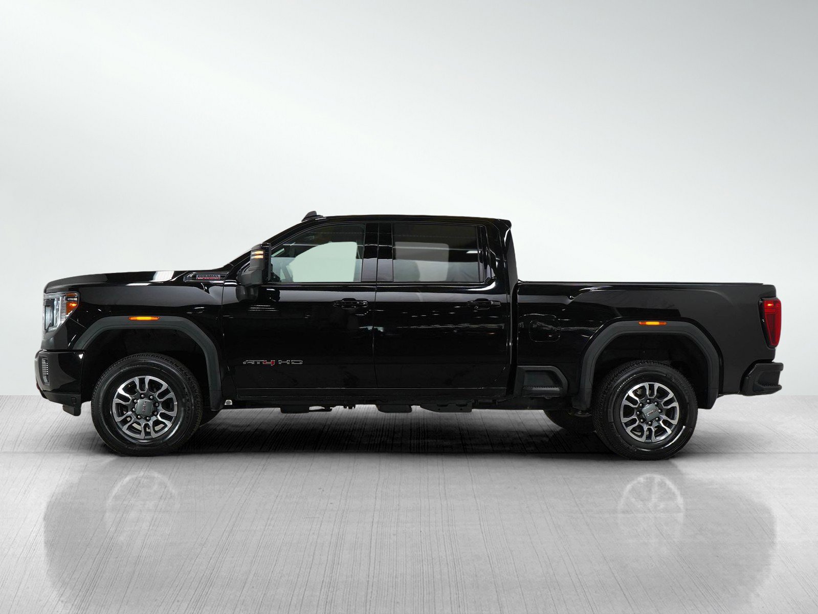Used 2021 GMC Sierra 2500HD AT4 with VIN 1GT19PEY3MF301155 for sale in White Bear Lake, Minnesota