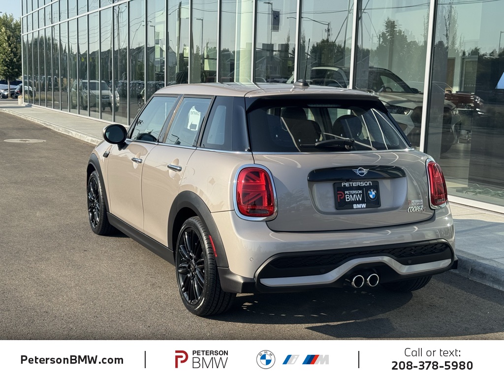 2024 Mini Cooper Hardtop S photo 4