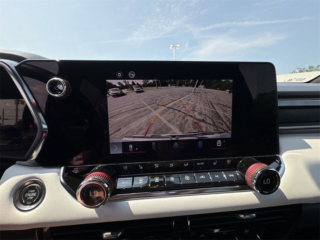 2023 Gmc Canyon AT4X photo 22