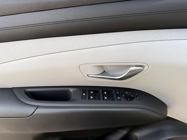 2025 Hyundai Tucson SEL Convenience photo 12