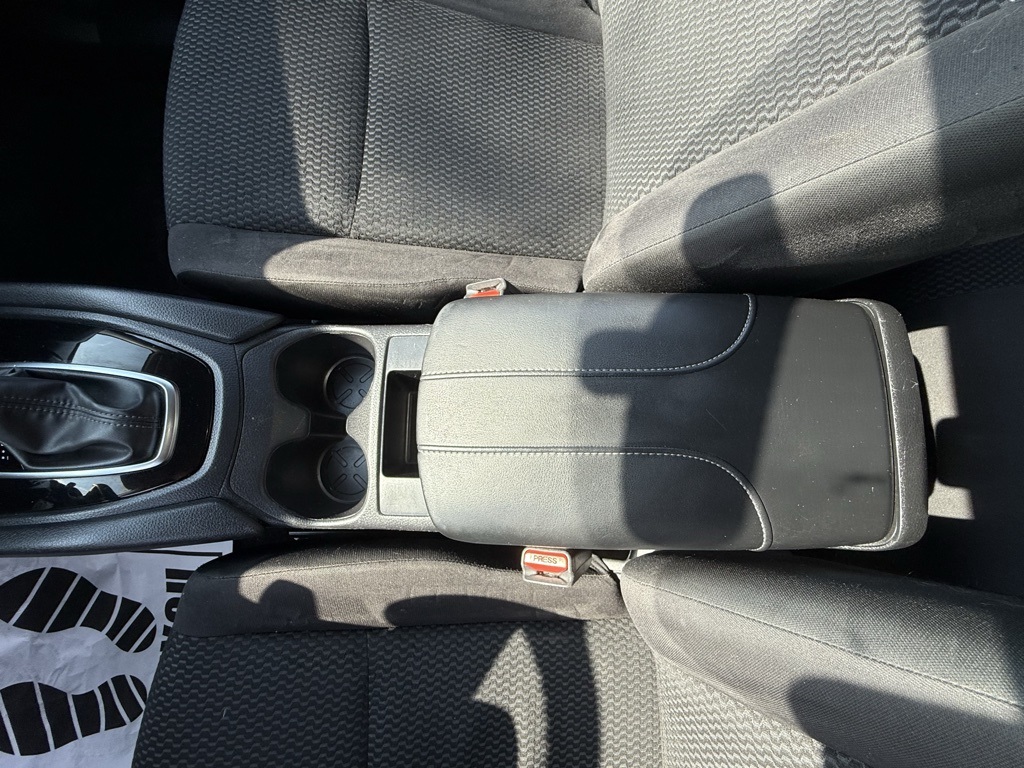 2018 Nissan Rogue Sport S photo 10