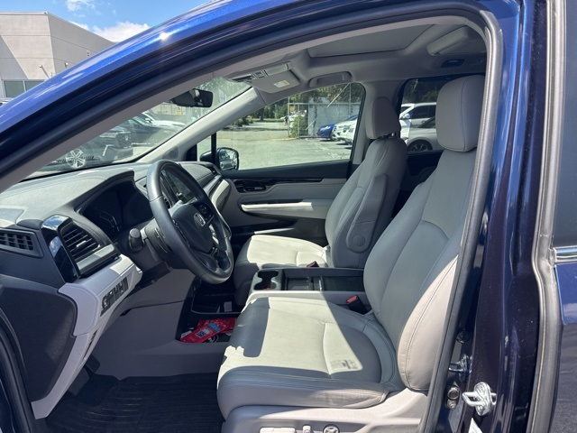 2023 Honda Odyssey Touring photo 4