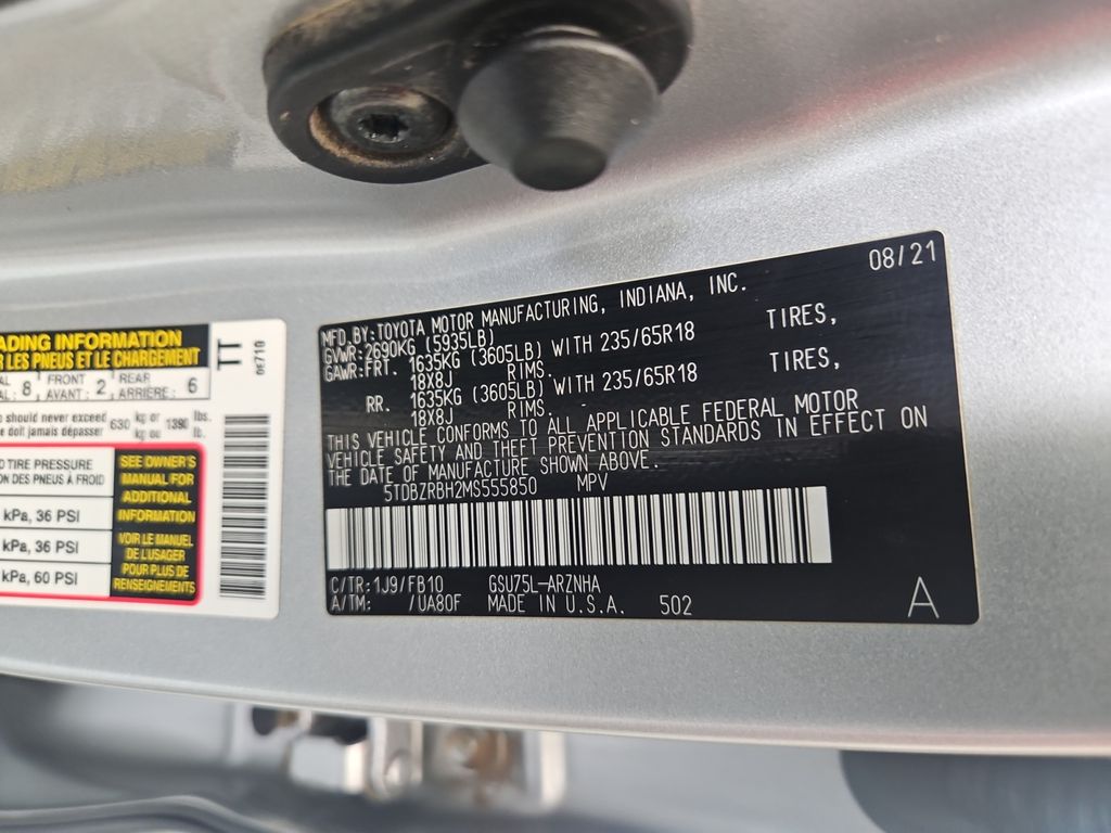 2021 Toyota Highlander LE photo 20