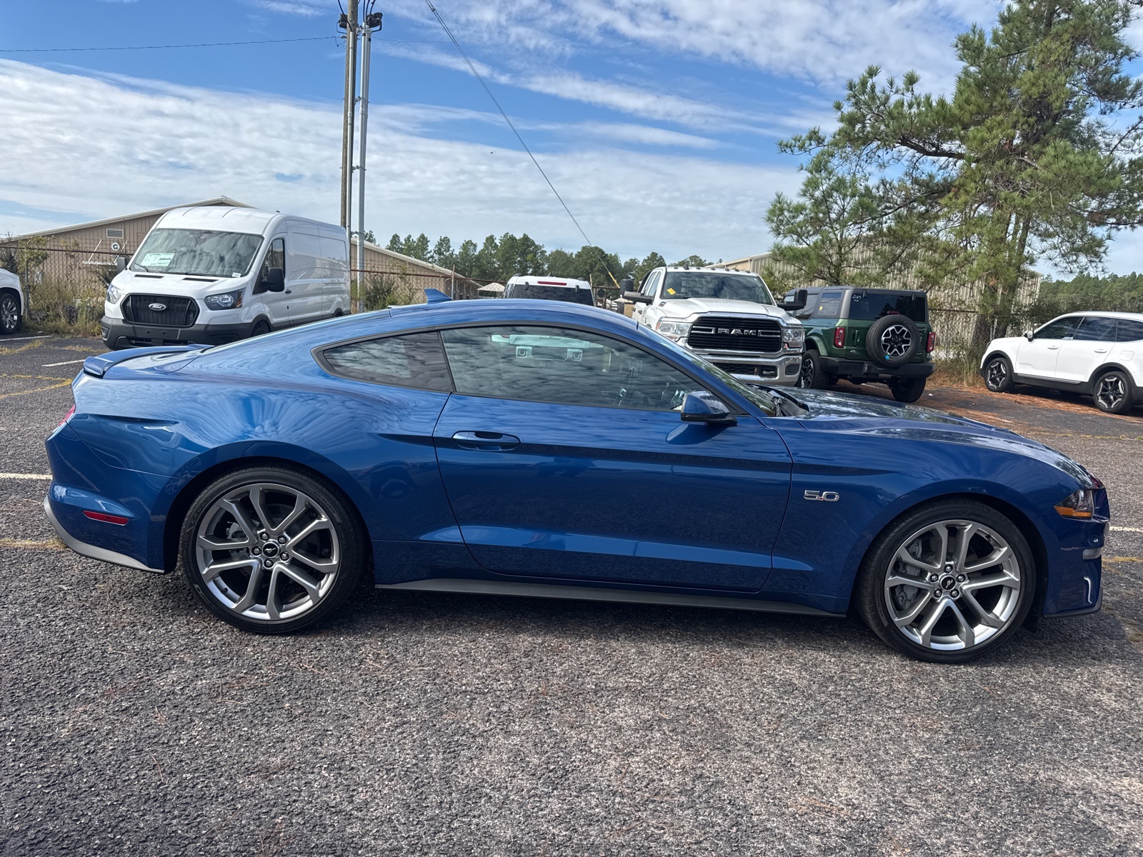 2022 Ford Mustang GT Premium photo 8