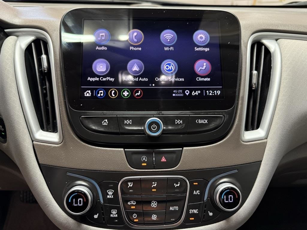 2023 Chevrolet Malibu 1LT photo 3