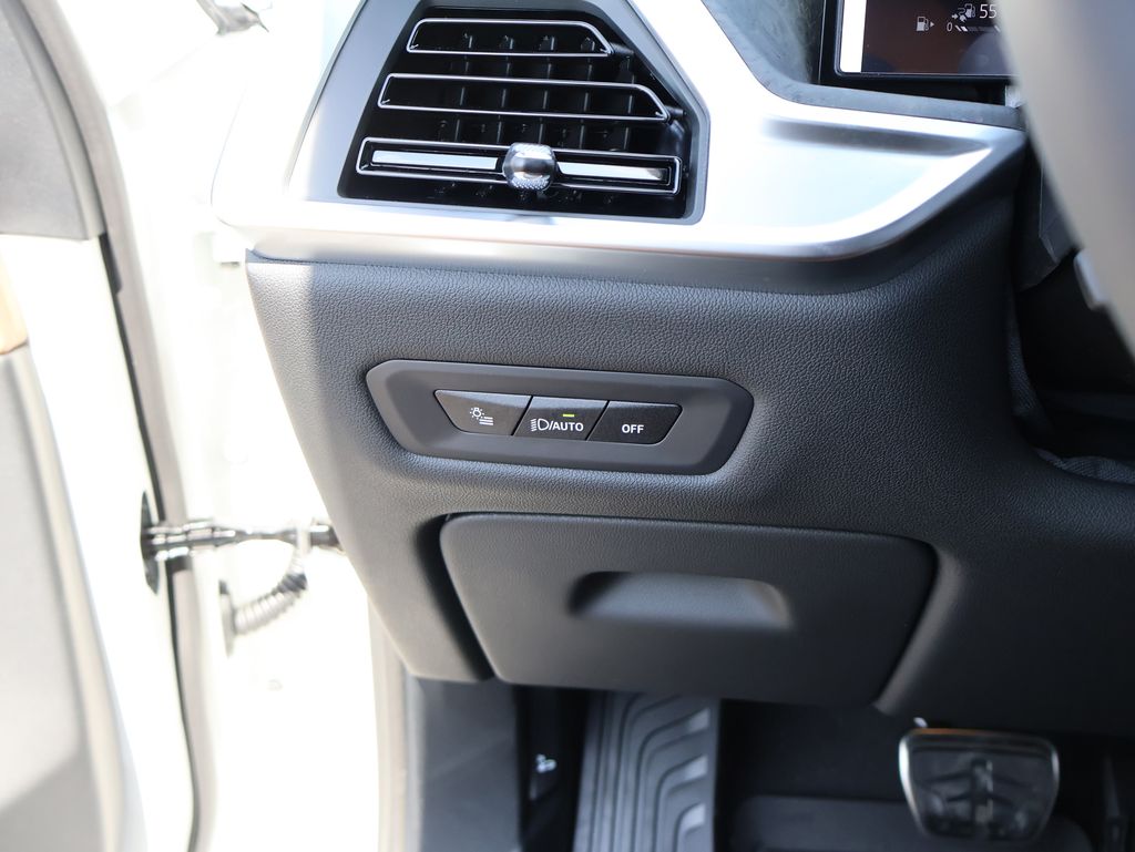2026 Bmw X5 xDrive50e photo 31