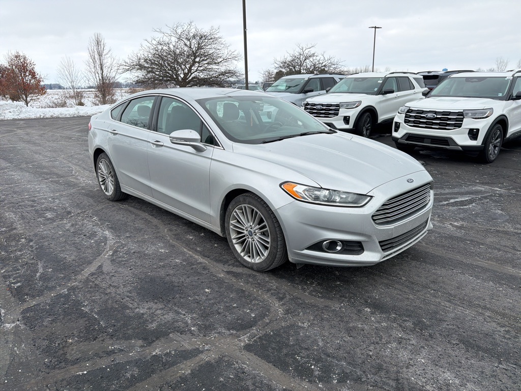 2015 Ford Fusion SE's photo