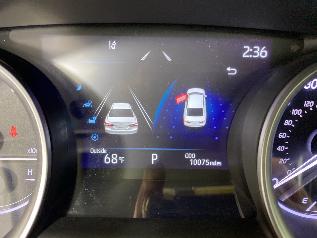 2022 Toyota Camry LE photo 24