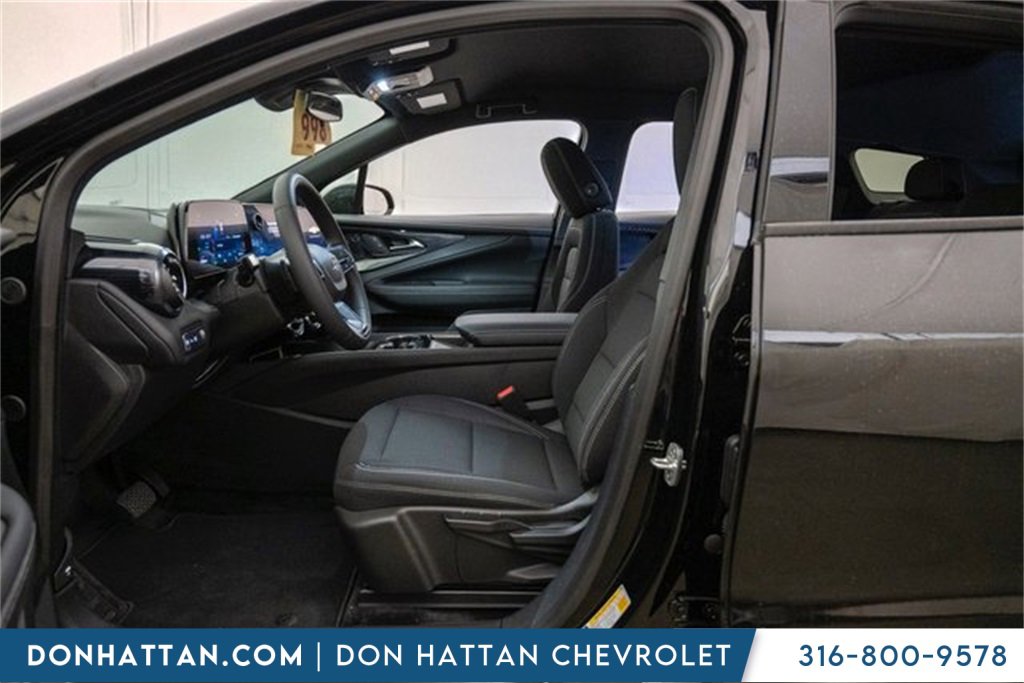 2026 Chevrolet Blazer EV photo 3