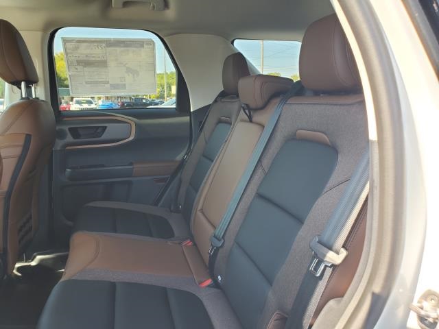 2025 Ford Bronco Sport Outer Banks photo 7