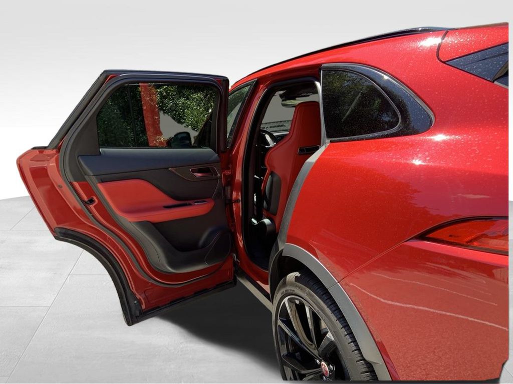 2020 Jaguar F-PACE SVR photo 15