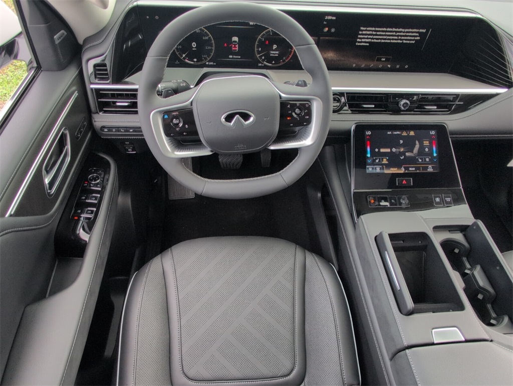 2026 Infiniti QX80 Luxe photo 8